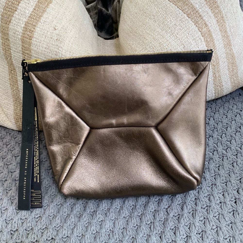 Ampersand as Apostrophe leather makeup/toiletry